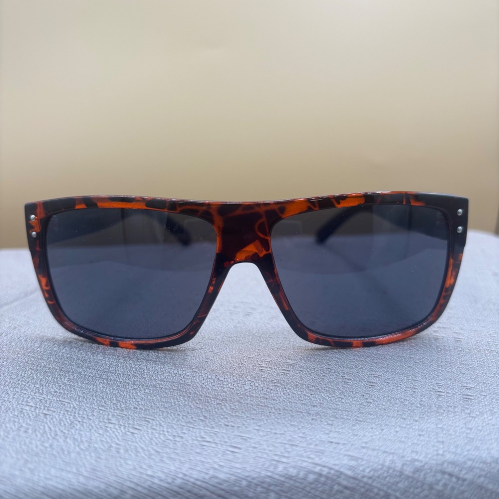 Pugs Gear Style T2 Tortoise Shell Flat Top Square Sunglasses Black Arms UV 400